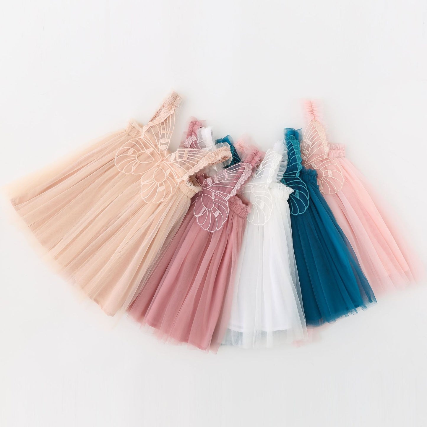 Children's clothing mesh dress with suspender, birthday dress, fluffy skirt, three-dimensional angel wings